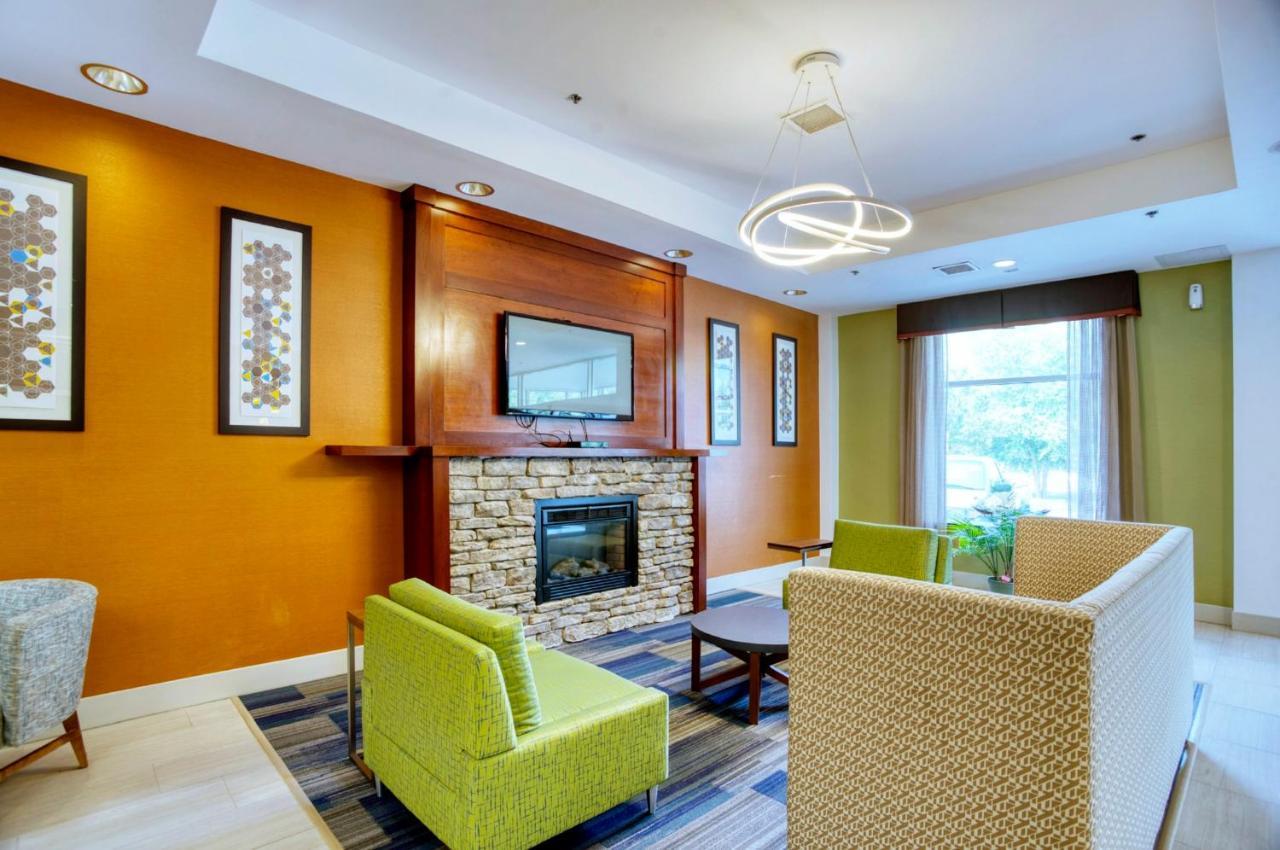 Holiday Inn Express La Plata By Ihg Екстер'єр фото