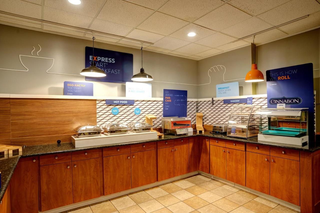 Holiday Inn Express La Plata By Ihg Екстер'єр фото