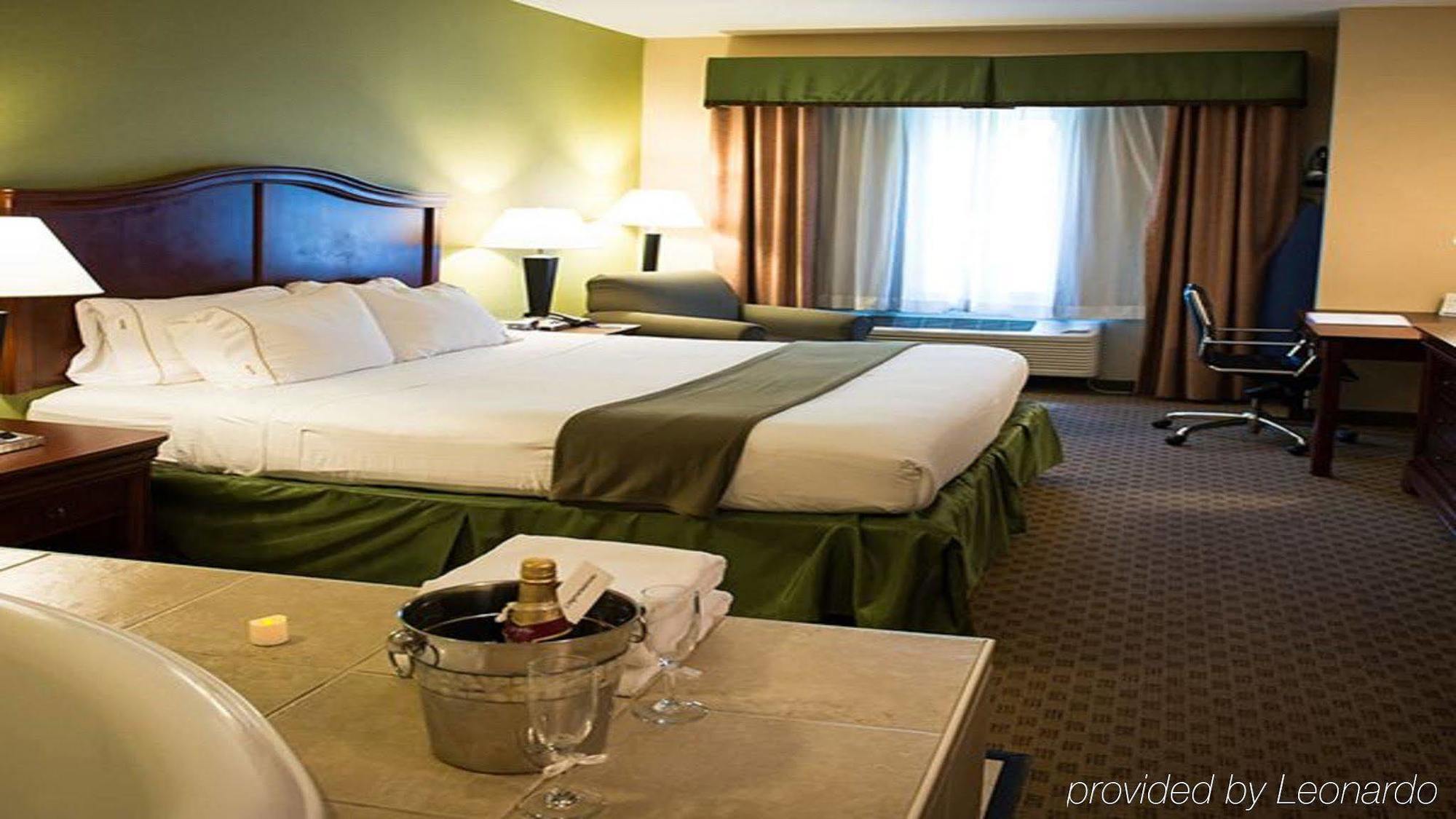 Holiday Inn Express La Plata By Ihg Екстер'єр фото